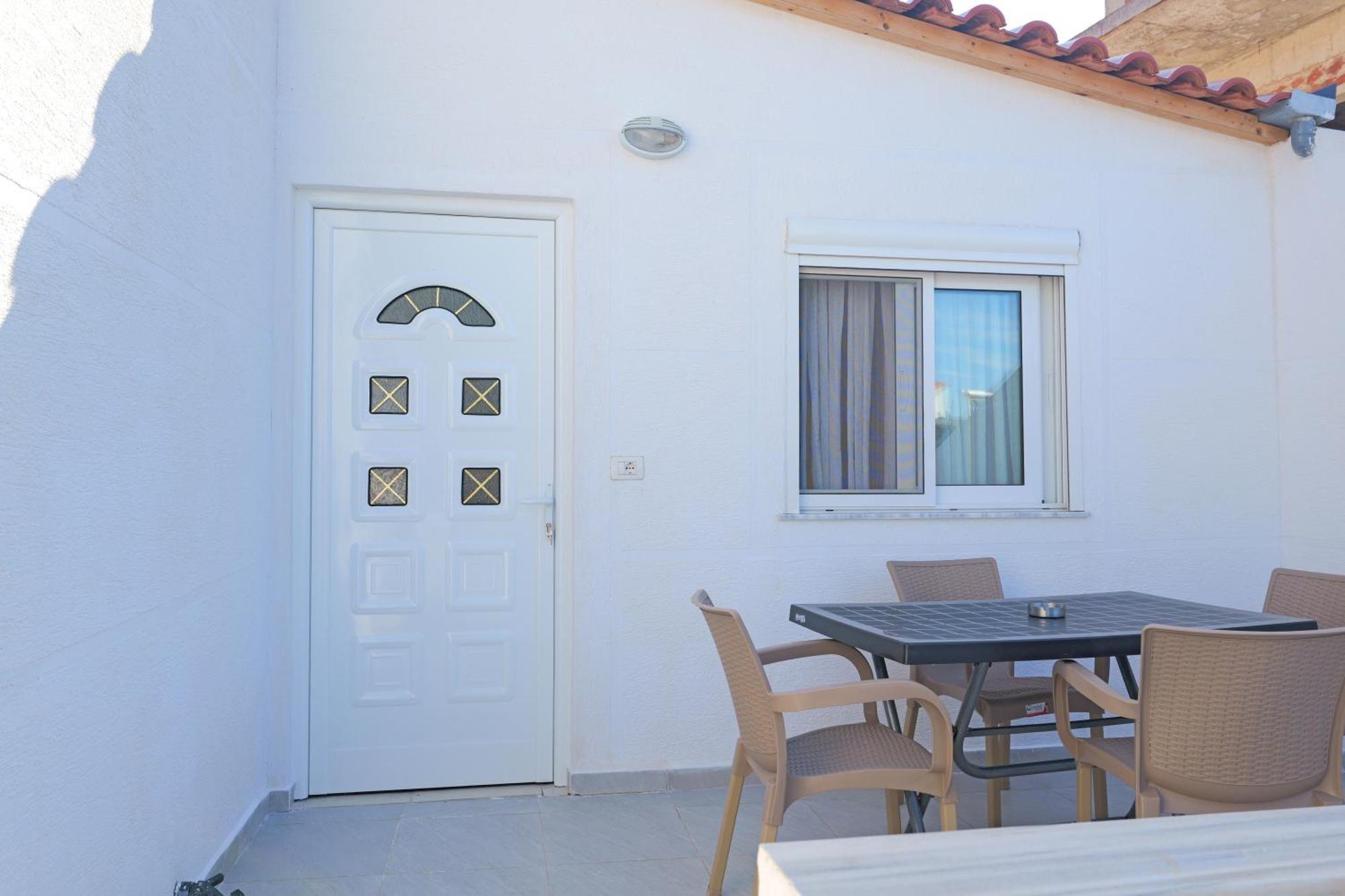 Guesthouse Blue Sky 사밀 외부 사진